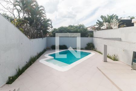 Vista da Sala de casa para alugar com 3 quartos, 500m² em Vila Oliveira, Mogi das Cruzes