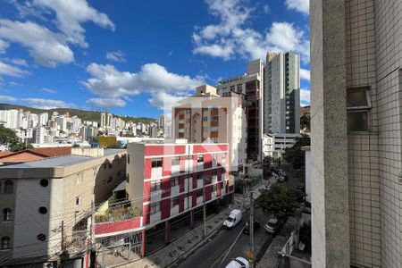 Varanda de apartamento à venda com 3 quartos, 120m² em São Pedro, Belo Horizonte