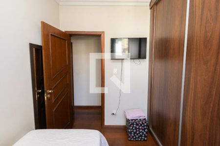 Quarto 1 de apartamento para alugar com 3 quartos, 60m² em Amazonas, Contagem