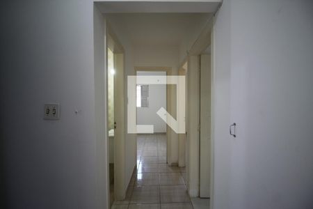 Corredor de casa para alugar com 3 quartos, 105m² em Vila Friburgo, São Paulo