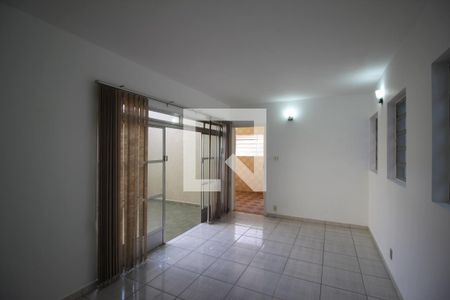 Sala de casa à venda com 4 quartos, 105m² em Vila Friburgo, São Paulo