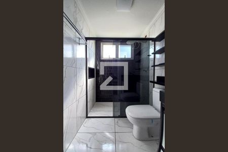 Banheiro de apartamento à venda com 2 quartos, 80m² em Centro, Campinas