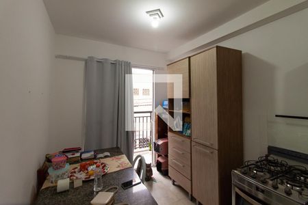 Sala/Cozinha de apartamento à venda com 1 quarto, 35m² em Vila Tolstoi, São Paulo