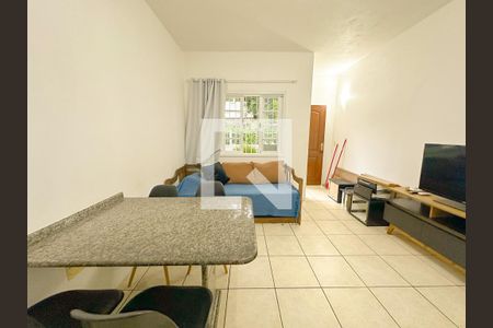 Sala/Cozinha de apartamento para alugar com 1 quarto, 45m² em Cachoeira do Bom Jesus, Florianópolis