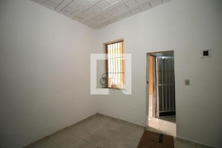 Sala de casa para alugar com 1 quarto, 45m² em Penha, Rio de Janeiro