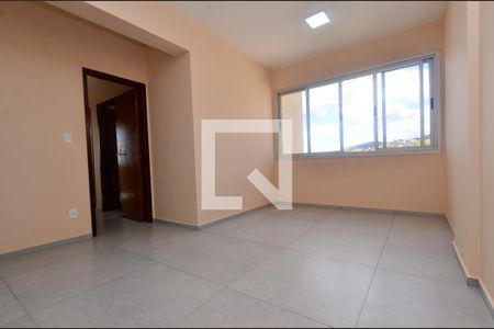 Sala de apartamento para alugar com 3 quartos, 75m² em Santa Efigênia, Belo Horizonte