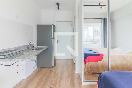 Sala, Quarto e Cozinha de apartamento para alugar com 1 quarto, 25m² em Butantã, São Paulo