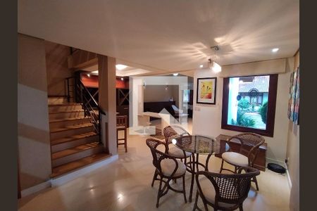 Sala 1 de casa de condomínio para alugar com 5 quartos, 250m² em Marechal Rondon, Canoas