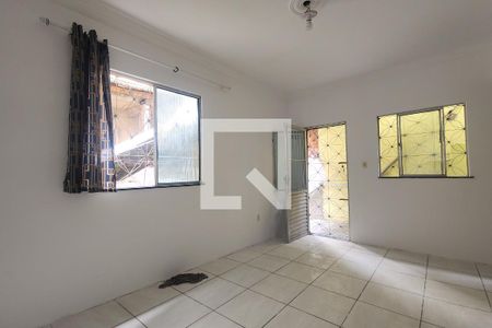 Sala de casa para alugar com 1 quarto, 35m² em Tororo, Salvador