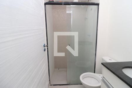 Banheiro de kitnet/studio para alugar com 0 quarto, 36m² em Cidade Mãe do Céu, São Paulo