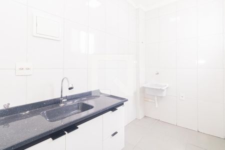 Cozinha de apartamento para alugar com 2 quartos, 50m² em Vila Nivi, São Paulo