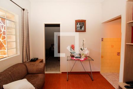 Casa para alugar com 3 quartos, 225m² em Santa Ines, Belo Horizonte