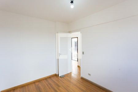 quarto 1 de apartamento para alugar com 3 quartos, 70m² em Jardim Henriqueta, Taboão da Serra