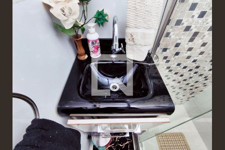 Apartamento à venda com 99m², 4 quartos e sem vaga Apartamento à venda com 99m², 4 quartos e sem vagaBanheiro da Suíte