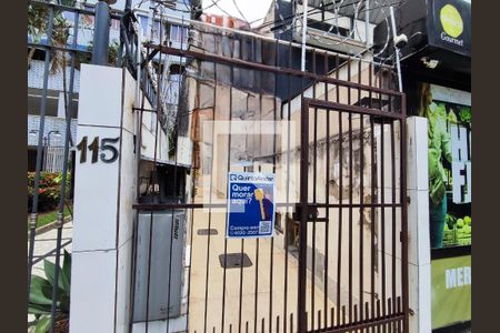 Apartamento à venda com 99m², 4 quartos e sem vaga Apartamento à venda com 99m², 4 quartos e sem vagaFachada