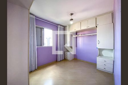 Quarto de apartamento para alugar com 3 quartos, 71m² em Jardim Ester, São Paulo