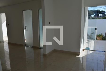 Sala de casa para alugar com 4 quartos, 200m² em Bernardo Monteiro, Contagem