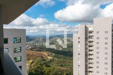 Sala de apartamento à venda com 2 quartos, 73m² em Vila da Serra, Nova Lima