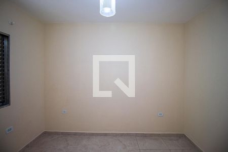 Quarto 1 de casa para alugar com 2 quartos, 60m² em Vila Carmosina, São Paulo