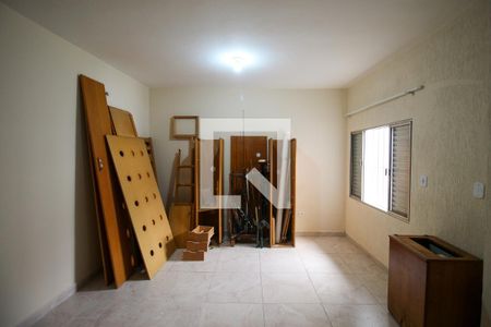 Quarto 2 de casa para alugar com 2 quartos, 60m² em Vila Carmosina, São Paulo