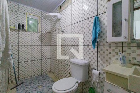 Casa à venda com 100m², 4 quartos e 1 vaga Casa à venda com 100m², 4 quartos e 1 vagaBanheiro da suíte