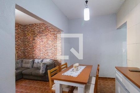 Casa à venda com 100m², 4 quartos e 1 vaga Casa à venda com 100m², 4 quartos e 1 vagaSala