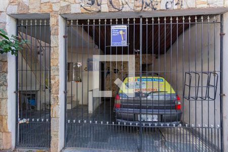 Casa à venda com 100m², 4 quartos e 1 vaga Casa à venda com 100m², 4 quartos e 1 vagaFachada