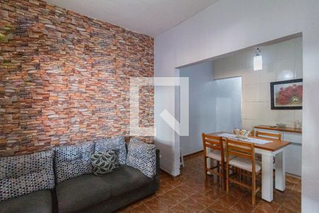Casa à venda com 100m², 4 quartos e 1 vaga Casa à venda com 100m², 4 quartos e 1 vagaSala