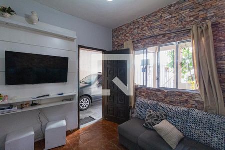 Casa à venda com 100m², 4 quartos e 1 vaga Casa à venda com 100m², 4 quartos e 1 vagaSala