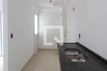 Cozinha  de apartamento à venda com 2 quartos, 43m² em Jardim Aida, Guarulhos