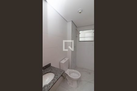 Banheiro de apartamento à venda com 2 quartos, 43m² em Jardim Artur Alvim, São Paulo