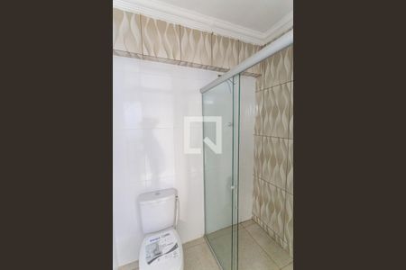 Banheiro Social de kitnet/studio para alugar com 1 quarto, 23m² em Nova Vista, Belo Horizonte