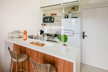 Cozinha de apartamento para alugar com 1 quarto, 24m² em Barra, Salvador