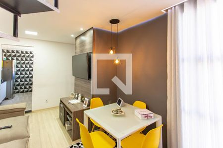 Sala de apartamento à venda com 2 quartos, 104m² em Frei Leopoldo, Belo Horizonte