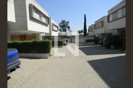 Casa à venda com 4 quartos, 215m² em Interlagos, São Paulo