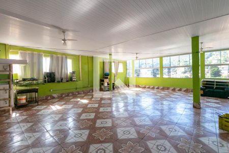 Casa à venda com 3 quartos, 300m² em Concórdia, Belo Horizonte