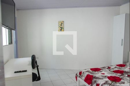 Quarto e sala de kitnet/studio para alugar com 1 quarto, 35m² em Vila Firmiano Pinto, São Paulo