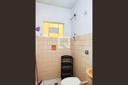 Banheiro de casa para alugar com 2 quartos, 70m² em Jardim Nóbrega, Mauá