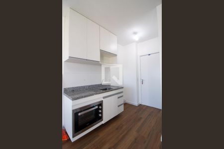 Cozinha de apartamento para alugar com 1 quarto, 25m² em Butantã, São Paulo