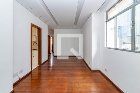 Sala de apartamento à venda com 3 quartos, 80m² em Alto Barroca, Belo Horizonte