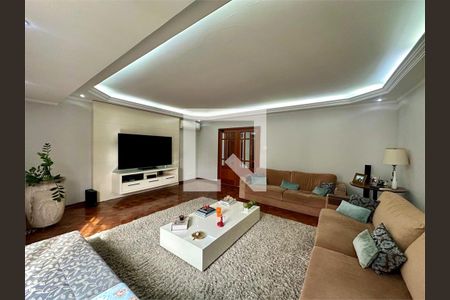 Casa à venda com 4 quartos, 453m² em Jardim Sonia, São Paulo