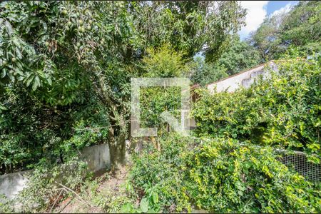 Casa à venda com 240m², 3 quartos e 13 vagas Casa à venda com 240m², 3 quartos e 13 vagasÁrea comum