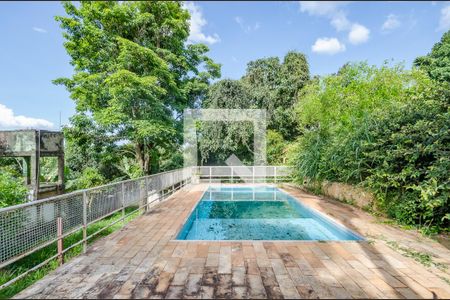 Casa à venda com 240m², 3 quartos e 13 vagas Casa à venda com 240m², 3 quartos e 13 vagasÁrea comum