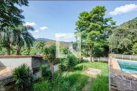 Casa à venda com 240m², 3 quartos e 13 vagas Casa à venda com 240m², 3 quartos e 13 vagasVista Corredor