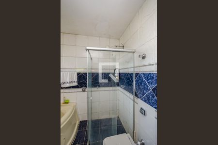 Casa à venda com 240m², 3 quartos e 13 vagas Casa à venda com 240m², 3 quartos e 13 vagasBanheiro Quarto