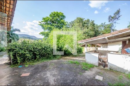 Casa à venda com 240m², 3 quartos e 13 vagas Casa à venda com 240m², 3 quartos e 13 vagasÁrea comum