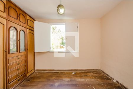 Casa à venda com 240m², 3 quartos e 13 vagas Casa à venda com 240m², 3 quartos e 13 vagasVista Quarto 2