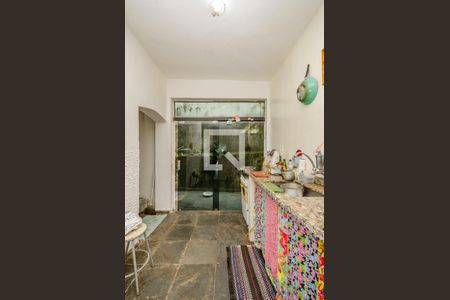 Casa à venda com 240m², 3 quartos e 13 vagas Casa à venda com 240m², 3 quartos e 13 vagasCozinha