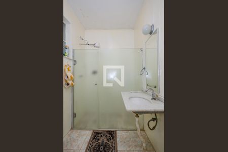 Casa à venda com 240m², 3 quartos e 13 vagas Casa à venda com 240m², 3 quartos e 13 vagasBanheiro