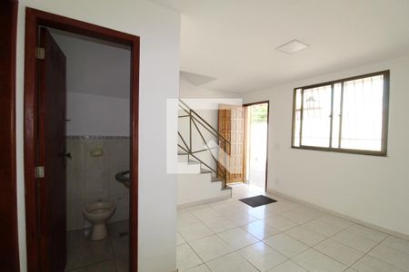 Casa de condomínio para alugar com 70m², 2 quartos e 1 vagaSala